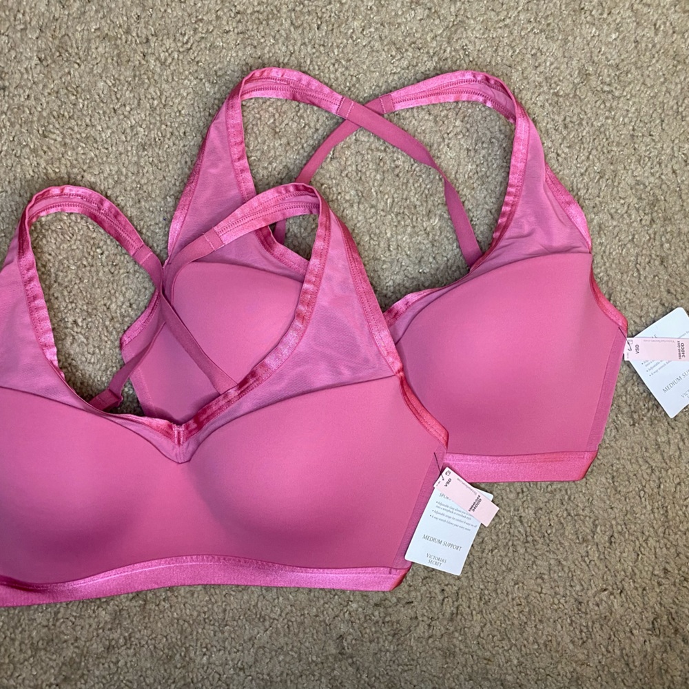 Bundle of 2 NWT VS Incredible Medium Support Plunge Sport Bra - Picture 5 of 6